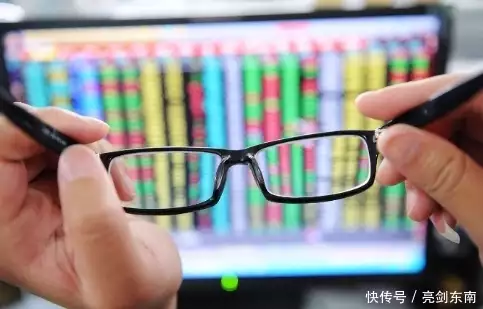 如何通过支付宝查看股票行情_炒股票怎么开户_股票投资风险与收益分析